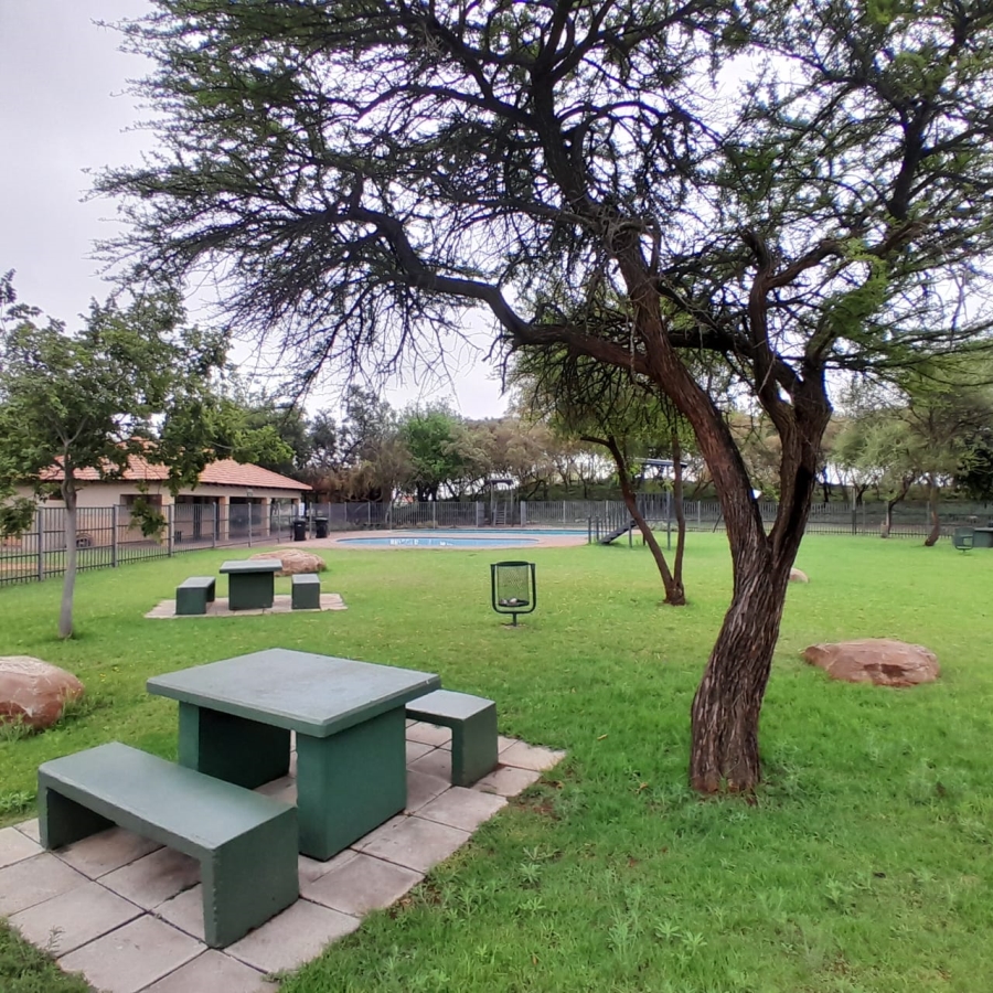 3 Bedroom Property for Sale in Waterkloof East North West